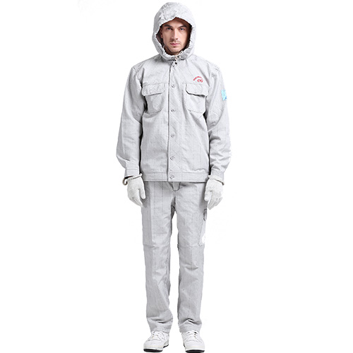 帶電作業(yè)用屏蔽服的防護(hù)功能及特點
